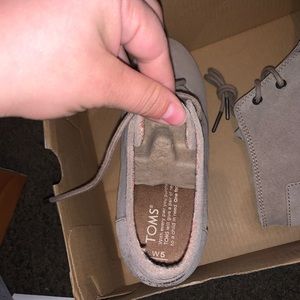 Toms suede booties